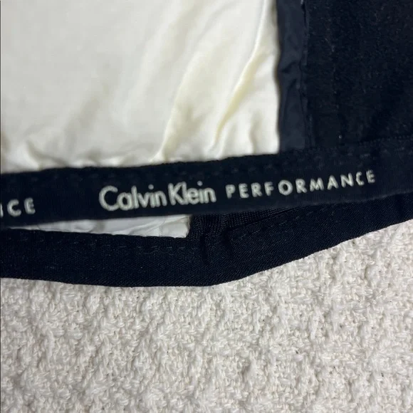 Calvin Klein puffy vest, cream with black side panels ans trim, stunning, cozy - Picture 8 of 17